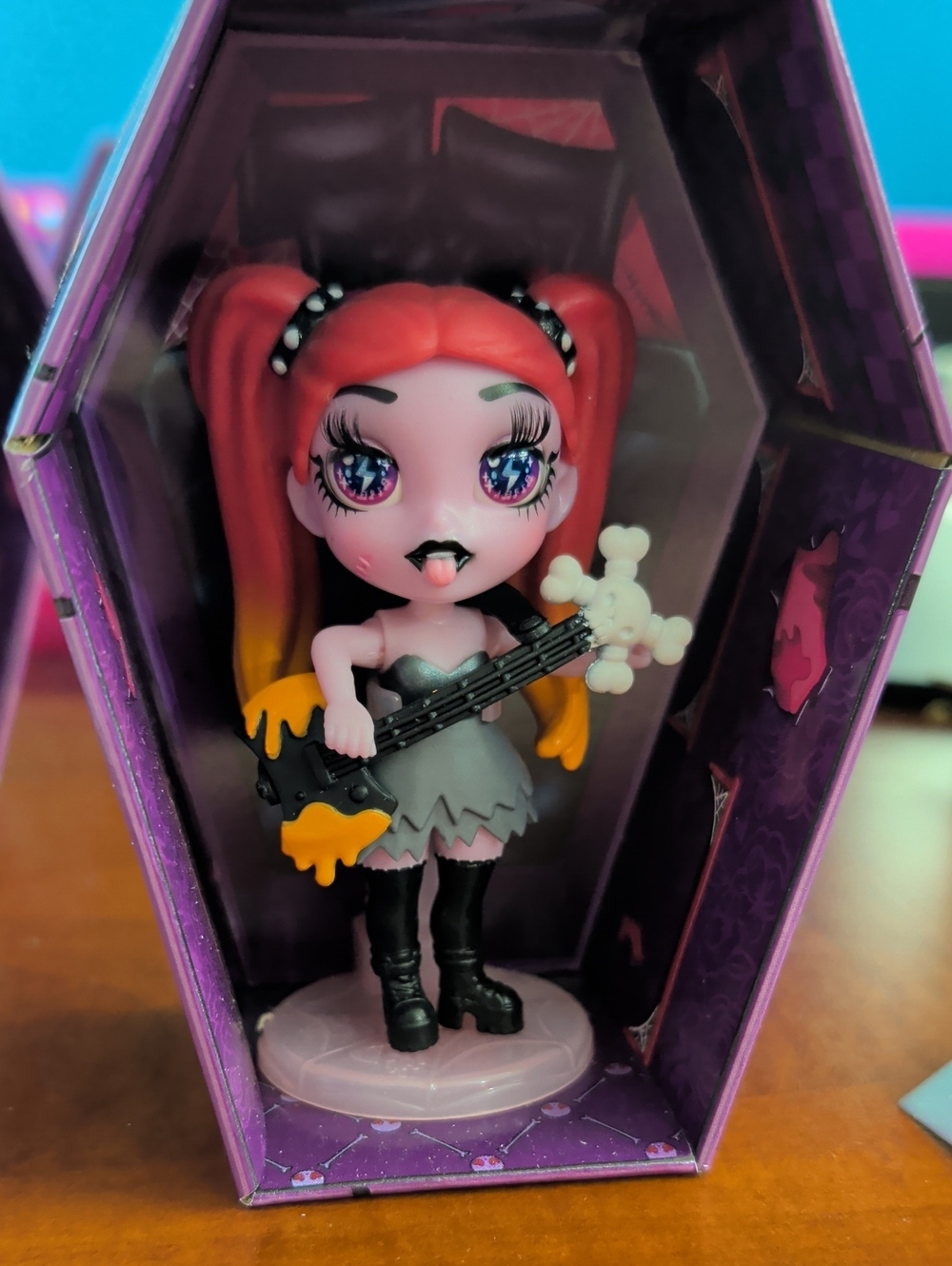 Zombaes Forever - Rock In Peace Figure